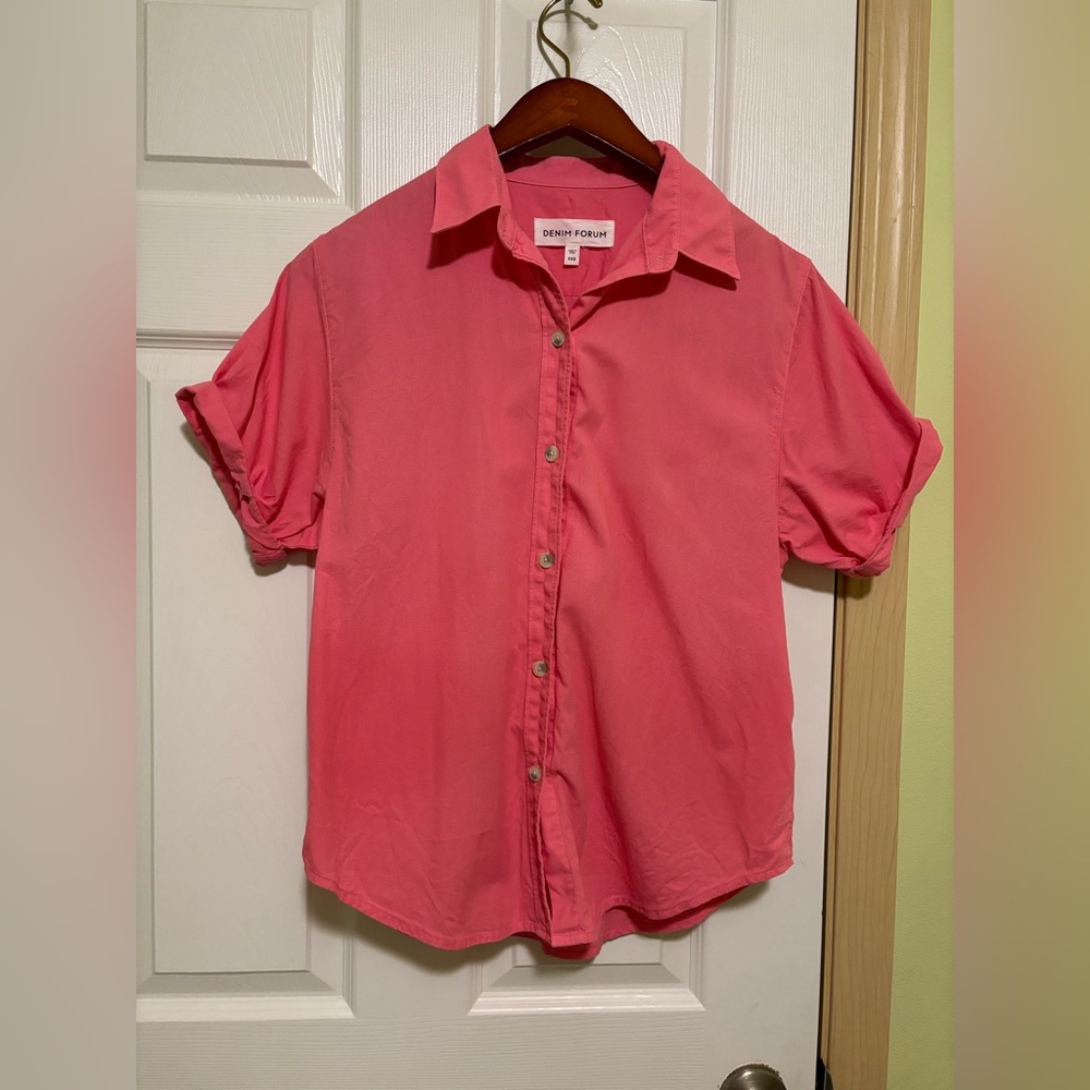 Aritzia denim forum botton down shirt size xxs pink